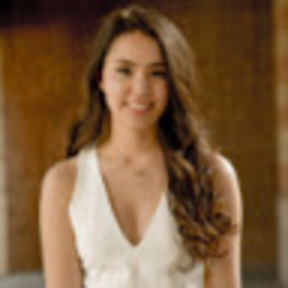 Meet your Posher, Emiko - Picture 1 of 1